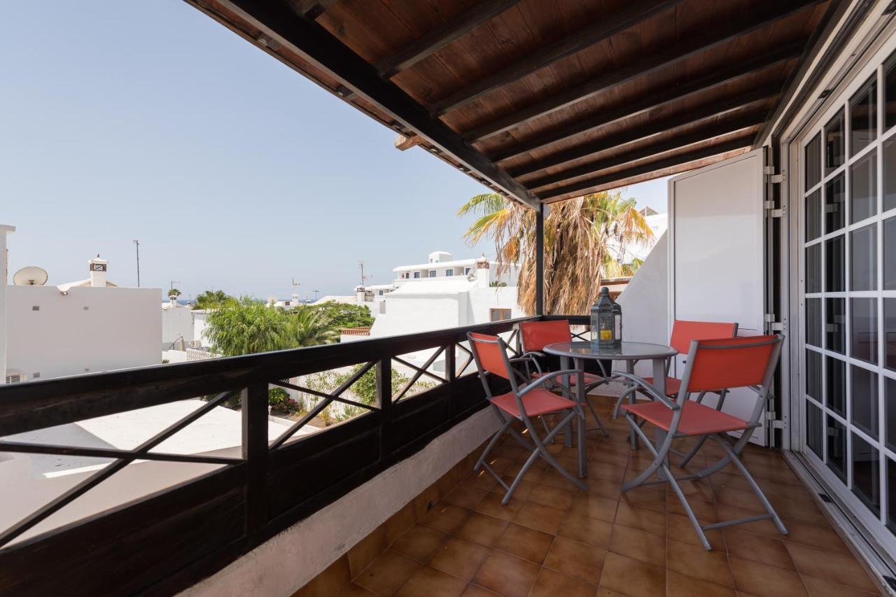 2Br Beach House - Solarium & Shower Terrace - 13 Puerto del Carmen  Exteriör bild