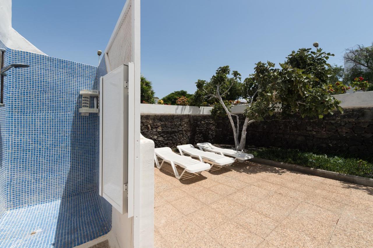 2Br Beach House - Solarium & Shower Terrace - 13 Puerto del Carmen  Exteriör bild