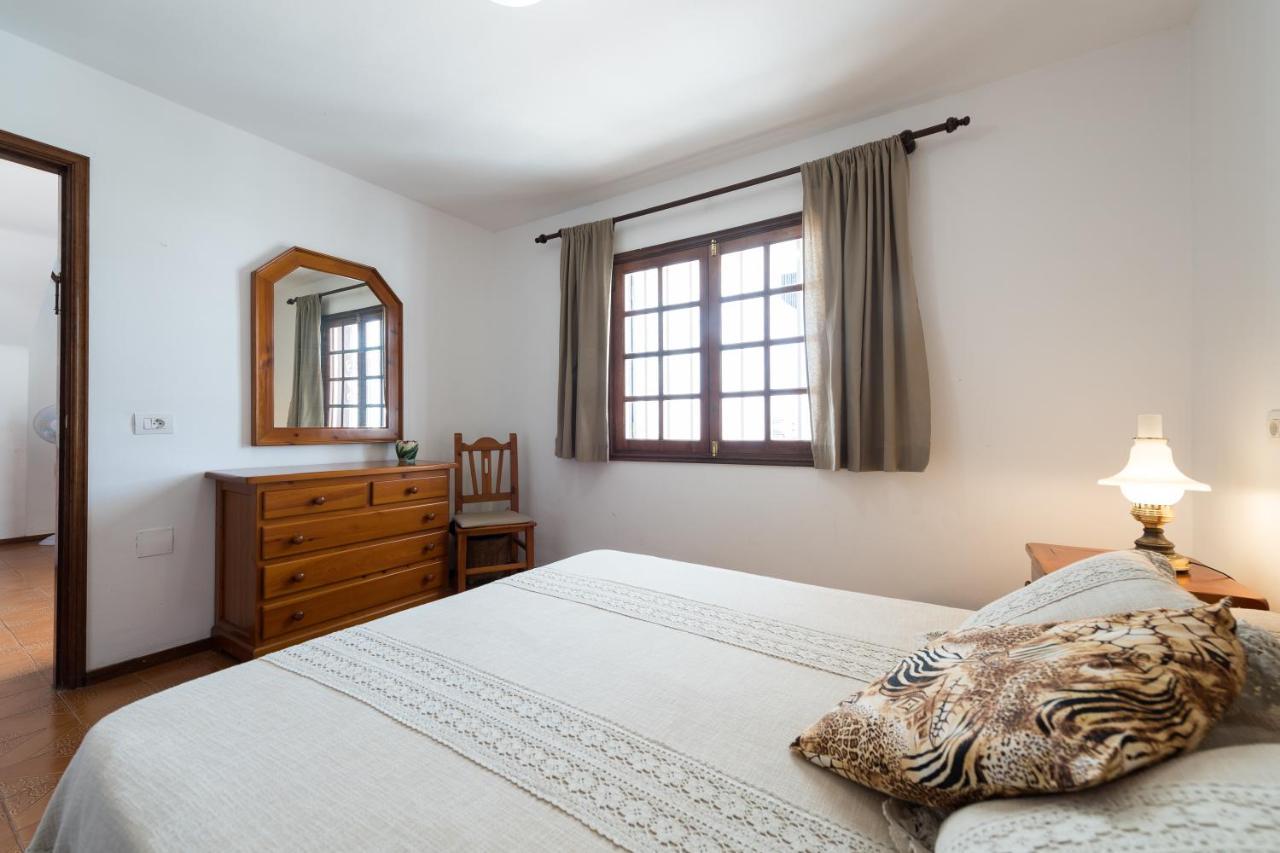 2Br Beach House - Solarium & Shower Terrace - 13 Puerto del Carmen  Exteriör bild