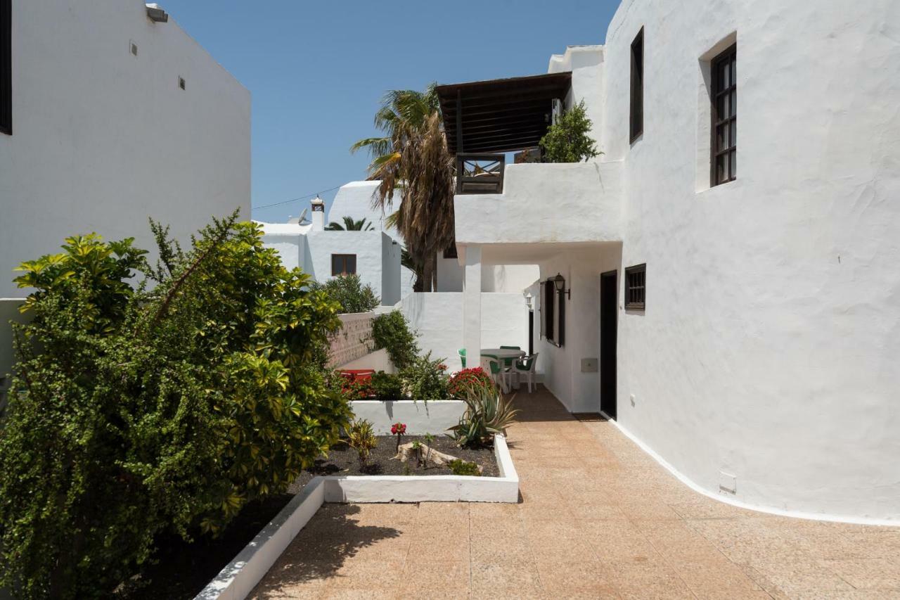 2Br Beach House - Solarium & Shower Terrace - 13 Puerto del Carmen  Exteriör bild